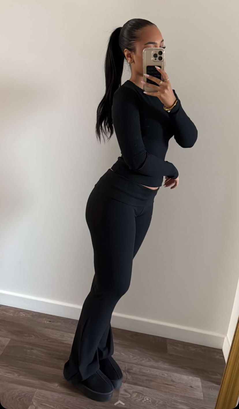 HOURGLASS rouge longues manches