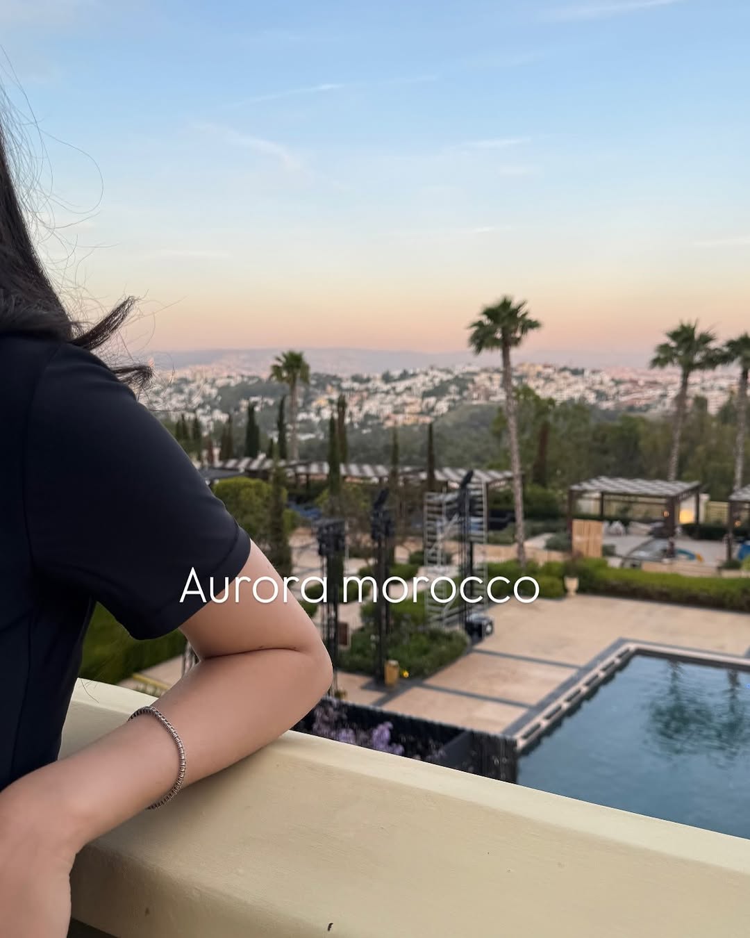 Le Tee Classique HOURGLASS