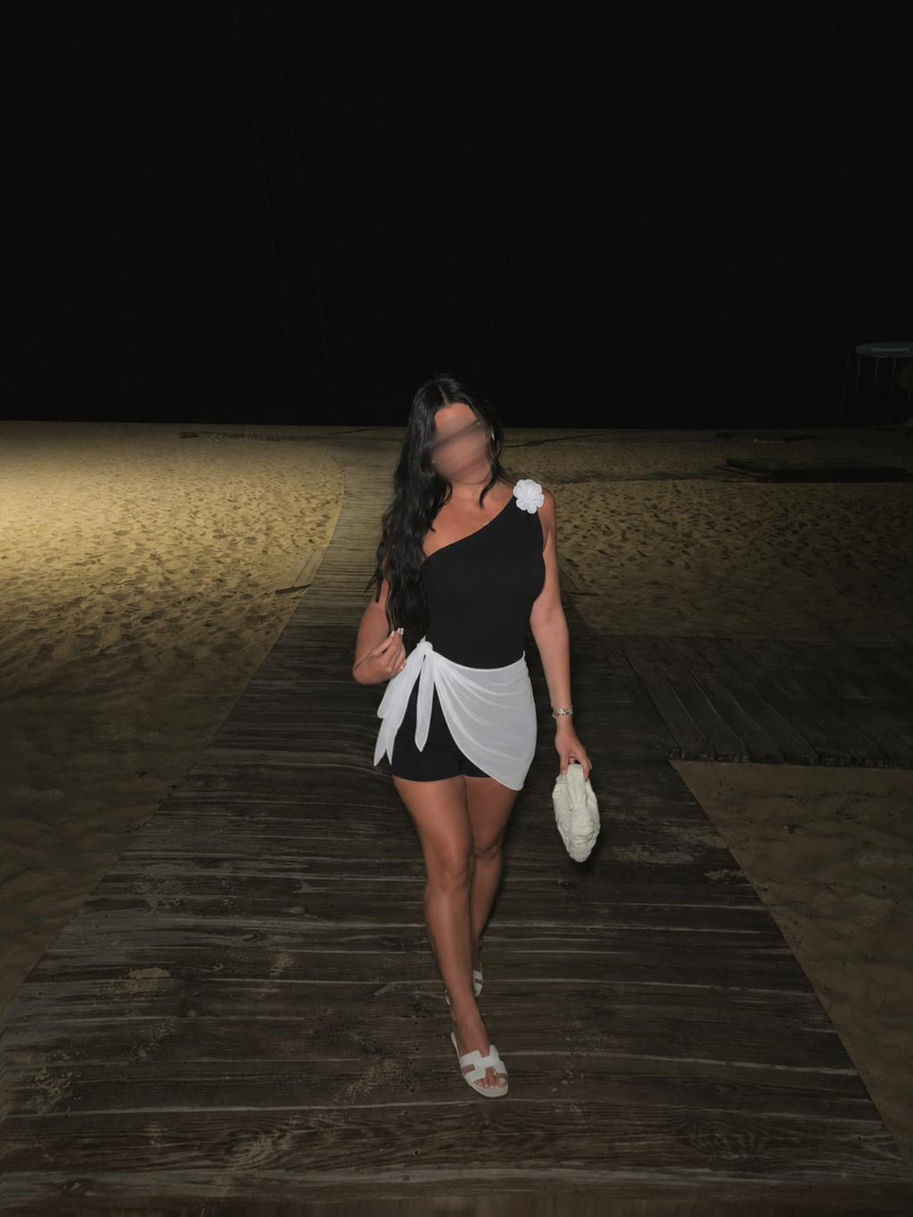 Burkini Flora avec cache maillot- Noir et Blanc