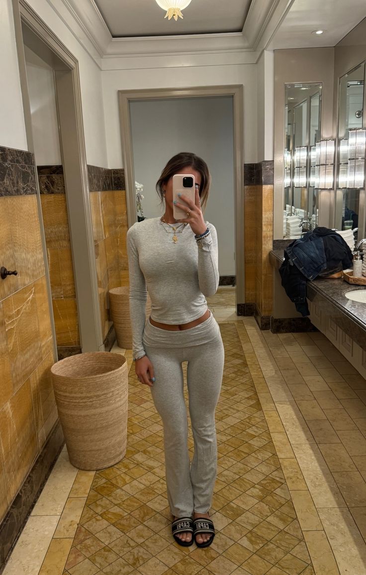 HOURGLASS rouge longues manches